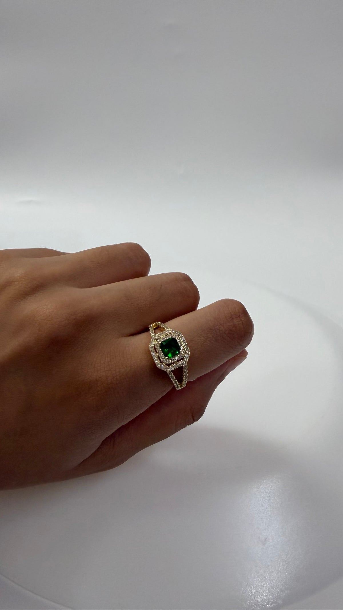 Diamond Emerald Green Ring A size 7