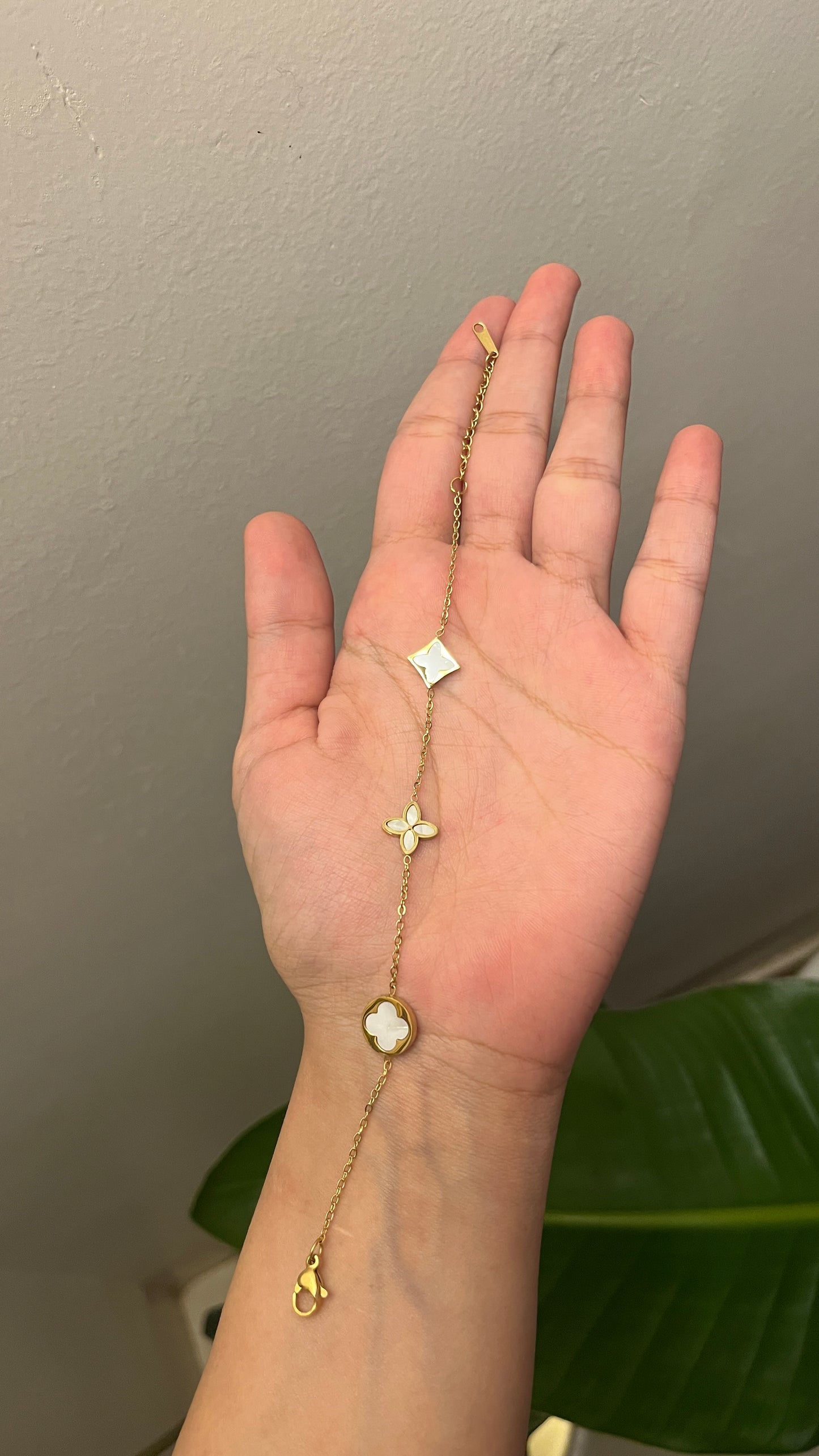 Clover Shaped Bracelet