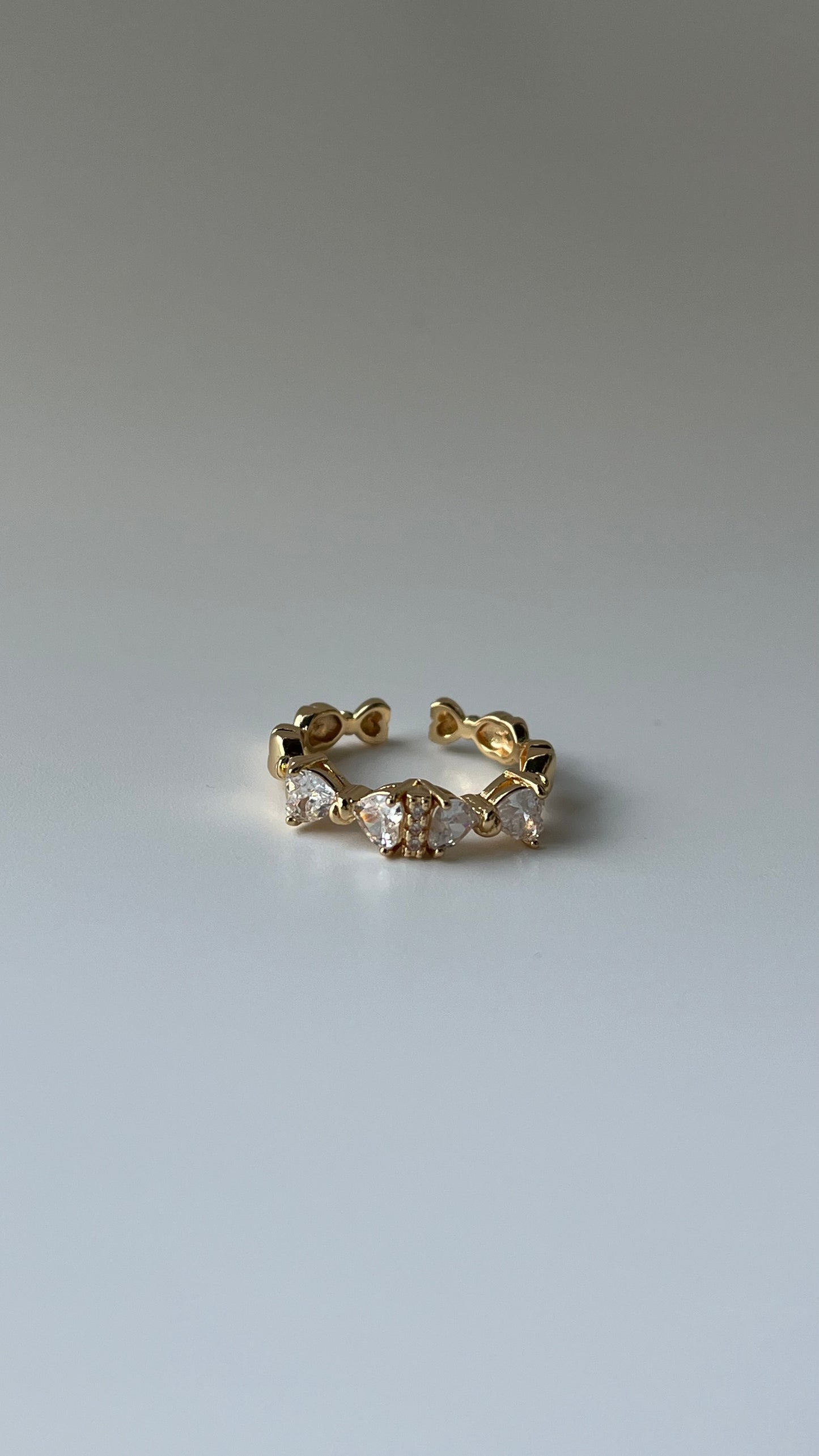 Minimalistic Diamond Ring