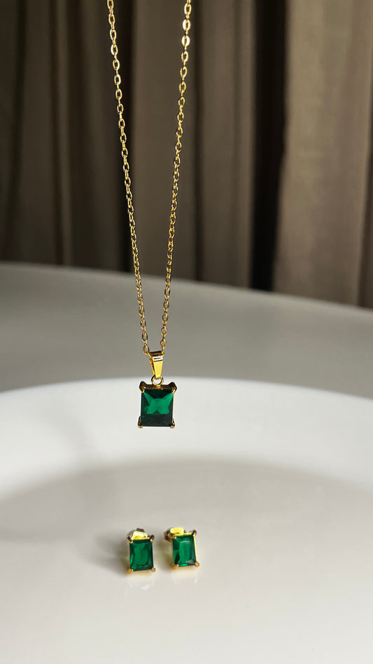 Emerald Stud Set